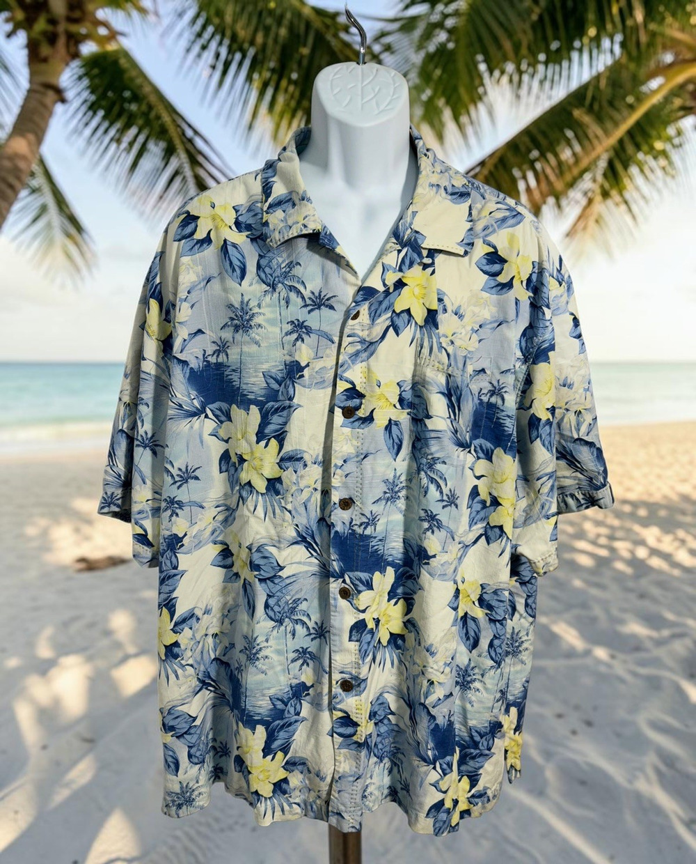 Tommy Bahama Tropical Button Front Shirt Sz XXL 100% Silk Short Sleeve Textured